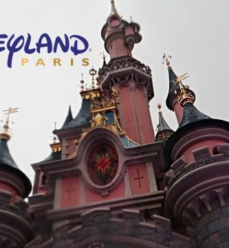 ¿Que hay dentro del castillo de Disneyland? 1